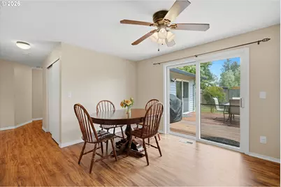 1704 N Meadow Ln, Newberg, OR 97132 - Photo 17