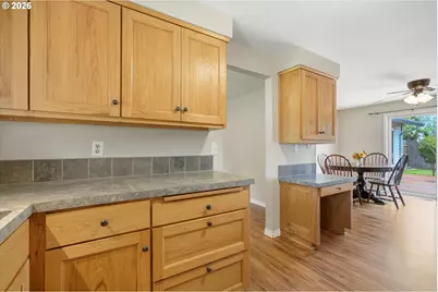 1704 N Meadow Ln, Newberg, OR 97132 - Photo 15