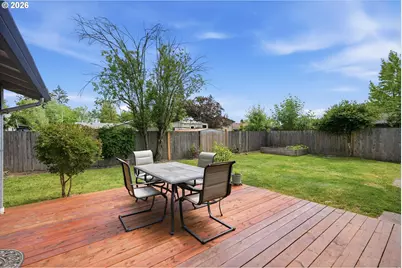 1704 N Meadow Ln, Newberg, OR 97132 - Photo 29
