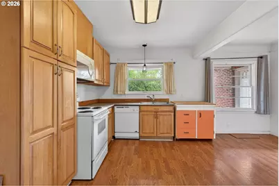 19100 SW Blanton St, Beaverton, OR 97078 - Photo 9
