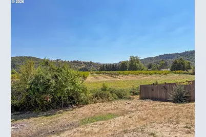 185 SE Lebleu Ln, Winston, OR 97496 - Photo 17