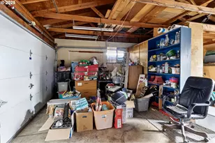 26 E 3rd St, Lowell, OR 97452 - Photo 29