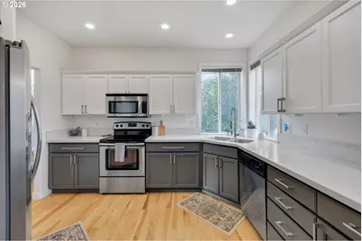 10907 SE Henderson Dr, Portland, OR 97266 - Photo 13