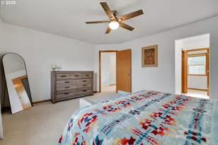 10907 SE Henderson Dr, Portland, OR 97266 - Photo 19