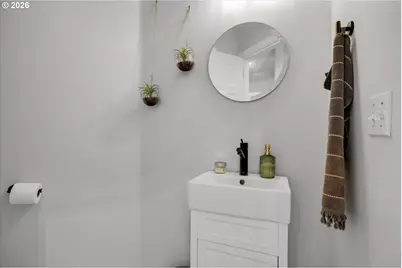 10907 SE Henderson Dr, Portland, OR 97266 - Photo 17