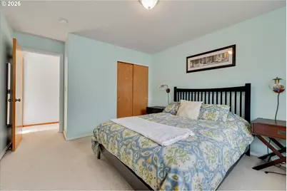 10907 SE Henderson Dr, Portland, OR 97266 - Photo 29