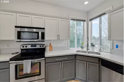 10907 SE Henderson Dr, Portland, OR 97266 - Photo 15