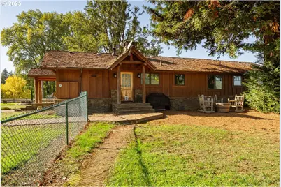 8690 Lookingglass Rd, Roseburg, OR 97471 - Photo 5