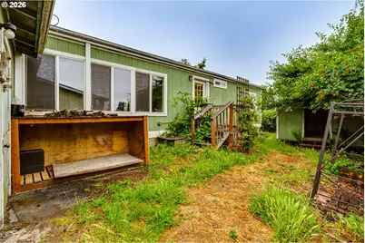 310 E 10th Pl, Junction City, OR 97448 - Photo 27