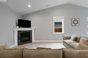 1025 Sassafras St, Independence, OR 97351 - Photo 7