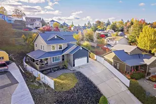 135 SW Quincetree Ct, Roseburg, OR 97471 - Photo 7