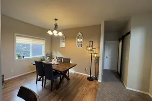 135 SW Quincetree Ct, Roseburg, OR 97471 - Photo 9