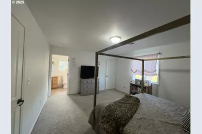 135 SW Quincetree Ct, Roseburg, OR 97471 - Photo 17