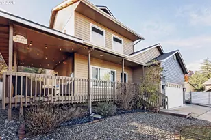 135 SW Quincetree Ct, Roseburg, OR 97471 - Photo 5