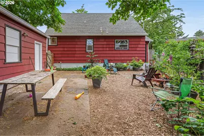 6180 NE Vera St, Portland, OR 97213 - Photo 29