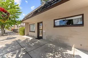 240 SW H St, Grants Pass, OR 97526 - Photo 1
