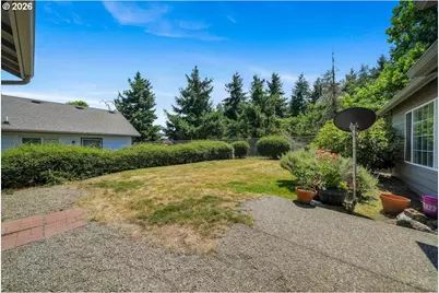 2523 E Main St, Cottage Grove, OR 97424 - Photo 3