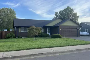 1202 E 2nd Ave, Sutherlin, OR 97479 - Photo 3