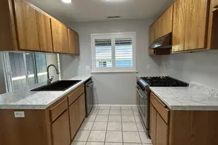 1202 E 2nd Ave, Sutherlin, OR 97479 - Photo 9