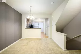 10795 NE Gateway Pl, Hillsboro, OR 97006 - Photo 7