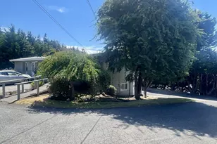 2645 N 16th Ct, Coos Bay, OR 97420 - Photo 3