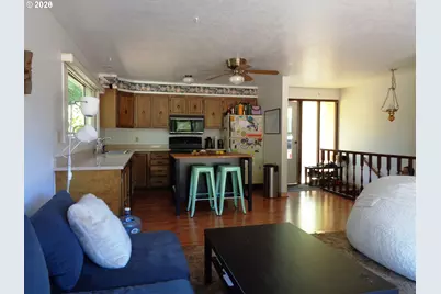 2645 N 16th Ct, Coos Bay, OR 97420 - Photo 17