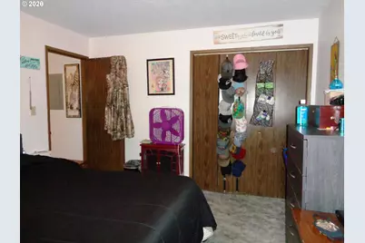 2645 N 16th Ct, Coos Bay, OR 97420 - Photo 11