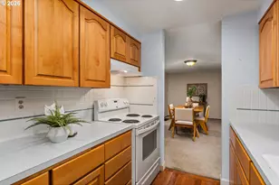 9110 SW Pinebrook St, Tigard, OR 97224 - Photo 9