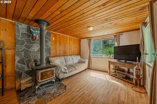 96258 Coos Sumner Ln, Coos Bay, OR 97420 - Photo 23