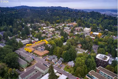 909 SW Gaines St, Portland, OR 97239 - Photo 17