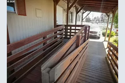 3175 Pacific Loop, Coos Bay, OR 97420 - Photo 5