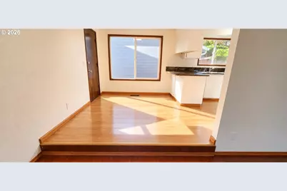 1045 NW 180th Ave, Beaverton, OR 97006 - Photo 9