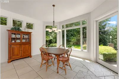 558 Wulff Ln, Roseburg, OR 97471 - Photo 9