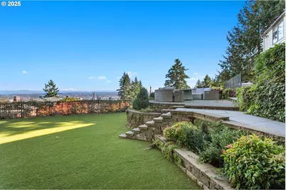 2933 SW Fairview Blvd, Portland, OR 97205 - Photo 39