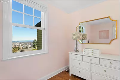 2933 SW Fairview Blvd, Portland, OR 97205 - Photo 33