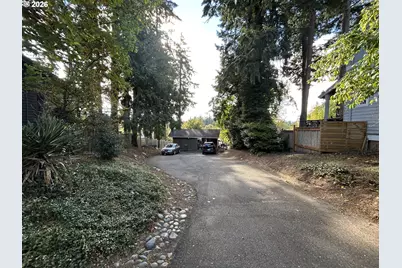 4790 Upper Dr, Lake Oswego, OR 97035 - Photo 3