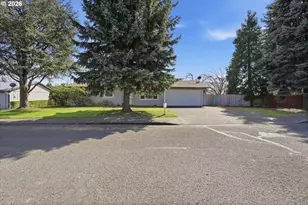 1986 SW Tamarack St, McMinnville, OR 97128 - Photo 5