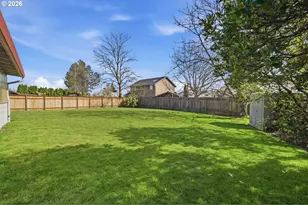 1986 SW Tamarack St, McMinnville, OR 97128 - Photo 3