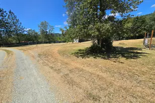 2157 Ferguson Ln, Days Creek, OR 97429 - Photo 7