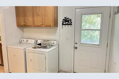 2157 Ferguson Ln, Days Creek, OR 97429 - Photo 39