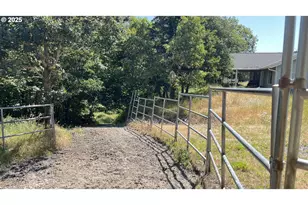 2157 Ferguson Ln, Days Creek, OR 97429 - Photo 19