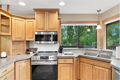 2461 Park Hill Dr, Longview, WA 98632 - Photo 9