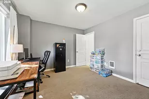 895 SW 170th Ave, Beaverton, OR 97006 - Photo 13