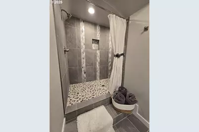 35890 SW Orchid Hill Ln, Hillsboro, OR 97123 - Photo 43