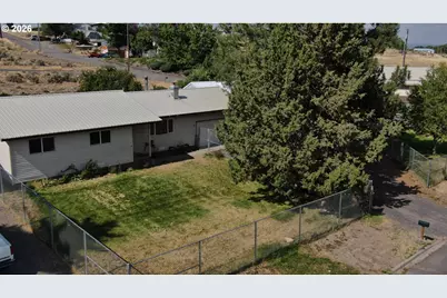 1638 Hines Blvd, Burns, OR 97720 - Photo 31