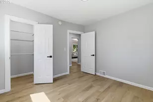 6302 N Kerby Ave, Portland, OR 97217 - Photo 17