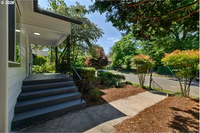6302 N Kerby Ave, Portland, OR 97217 - Photo 3