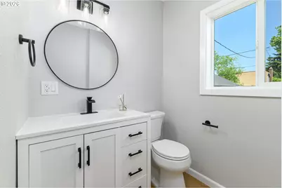 6302 N Kerby Ave, Portland, OR 97217 - Photo 19
