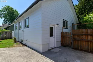 6302 N Kerby Ave, Portland, OR 97217 - Photo 31