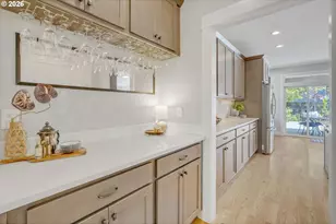 6544 N Boston Ave, Portland, OR 97217 - Photo 3